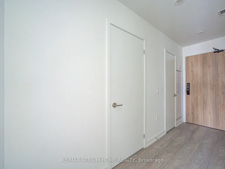 1 Fairview Rd E #621 — Photo 11