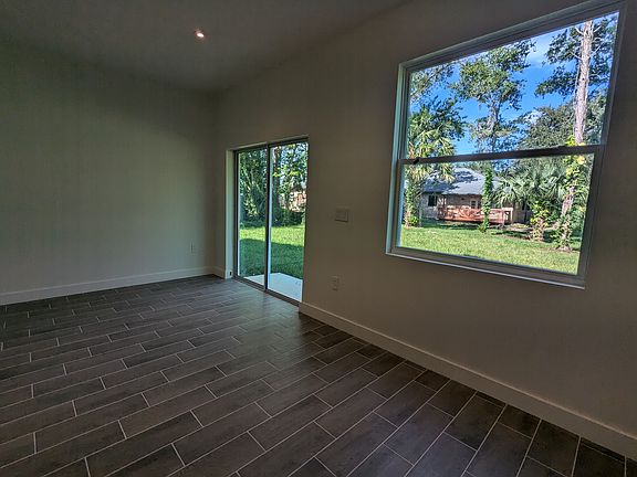 3rd image of 654 Main St #100