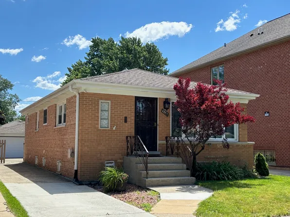 4857 N Oak Park Ave, Chicago, IL 60656