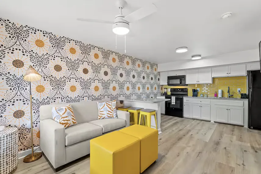 1 bed, 950 sqft, $1,600 — Photo 4