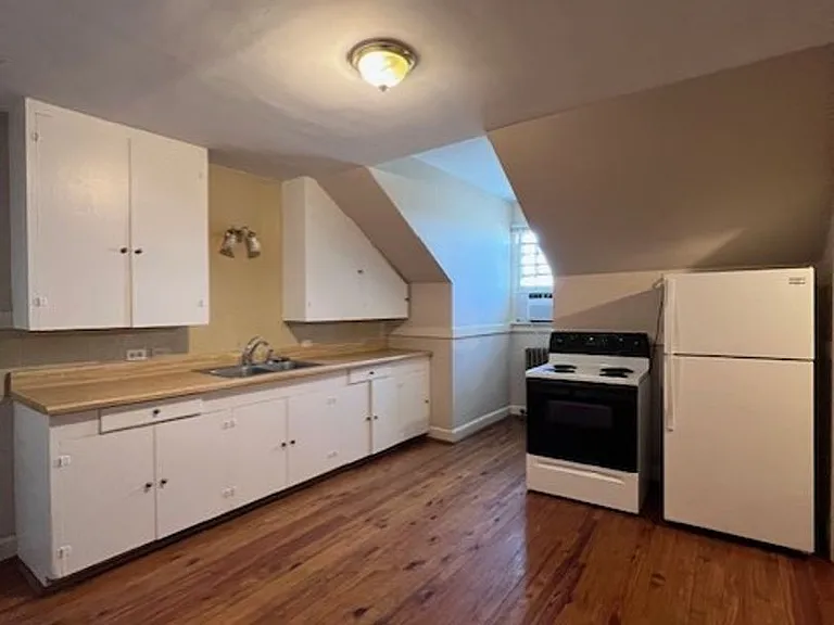 310 & 312 Washington St — Photo 26