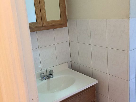 5th image of 3812 Astoria Blvd APT 11