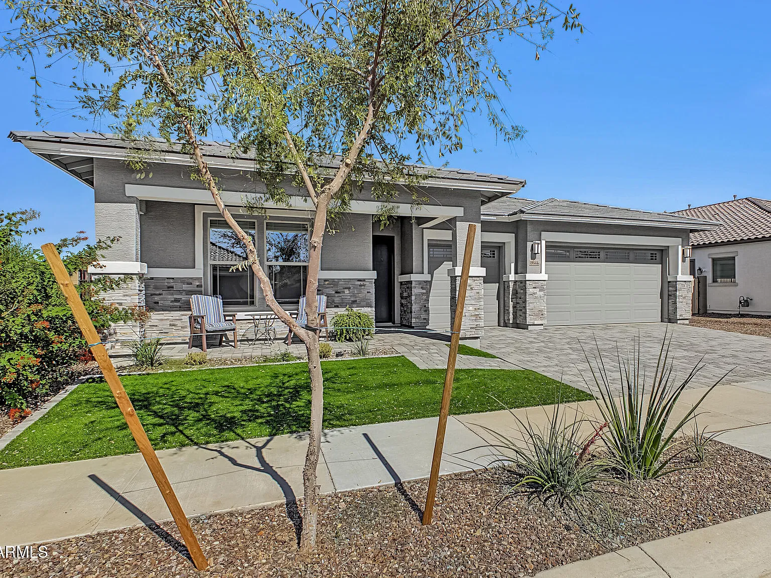 4 bed, 3.5 bath, 2836 sqft, $3,200 — Photo 3