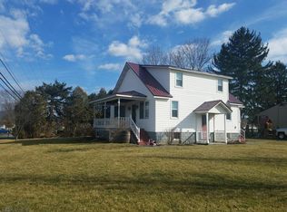 992 W Loop Rd, Hollidaysburg, PA 16648