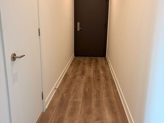 4th image of 91 John St S #1008