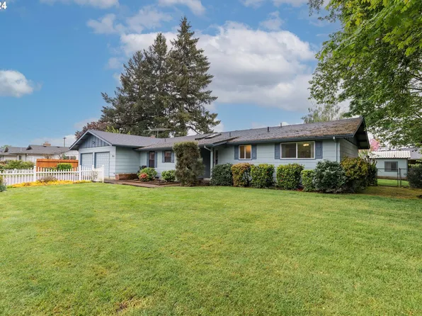 950 NW Baker Creek Rd, McMinnville, OR 97128