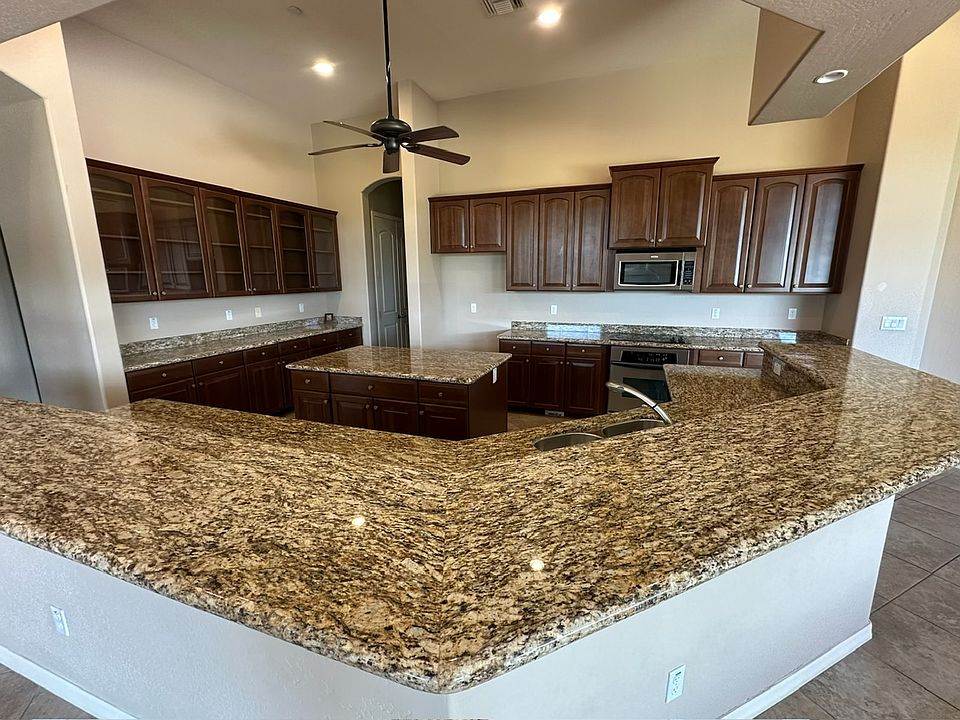 2nd image of 10024 W Jj Ranch Rd