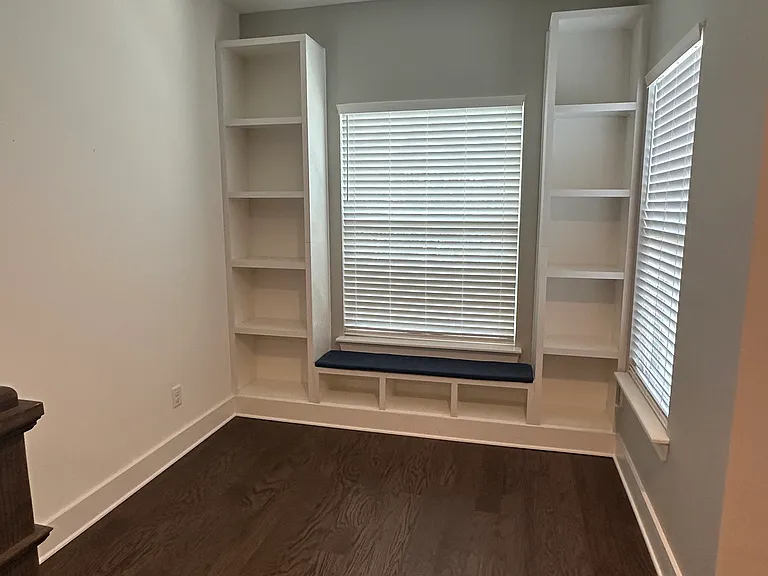 1633 54th Ave N #17 — Photo 3