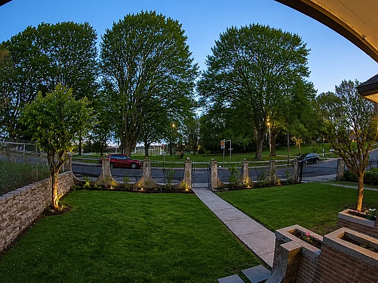 3926 S Juneau St — Photo 2
