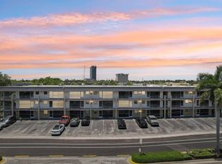 250 Layne Blvd APT 113, Hallandale Beach, FL 33009