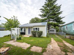 205 Maple St, Dixon, MO 65459