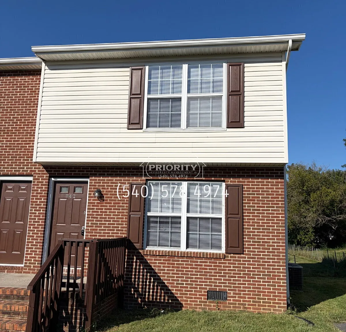 Newly Renovated 2-Bedroom 1.5-Bathroom Home on a Quiet Dead-End Street — Photo 1