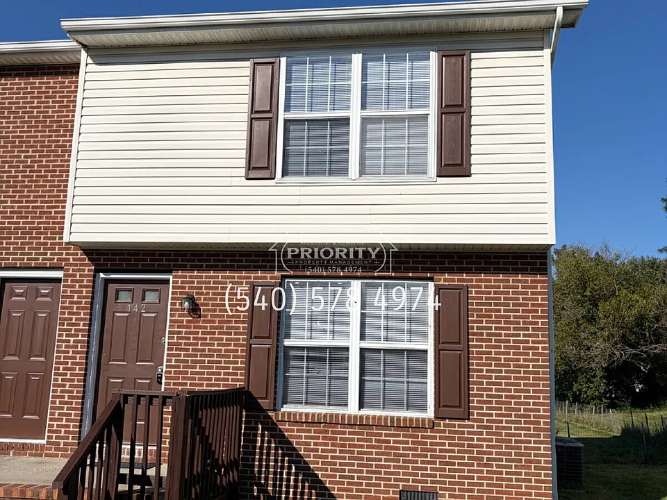 142 Suter St