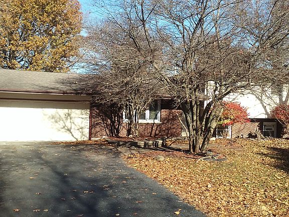 2nd image of 2923 Gifford Pl