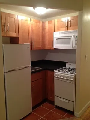 Rented by City Connections Realty | media 15