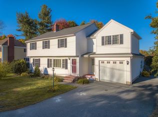 33 Lincoln St, Andover, MA 01810