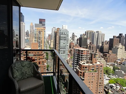 Sold by Corcoran | media 4