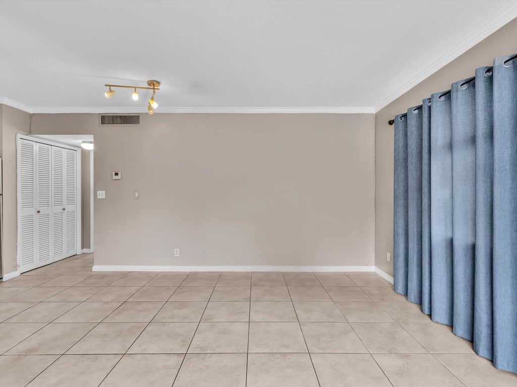 2190 SE 5th St APT 1-A, photo 6