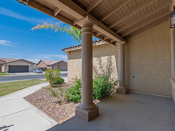 4th image of 7896 E 37th Pl