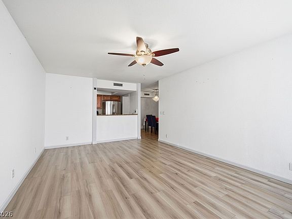 3rd image of 2838 Geary Pl Unit 4017