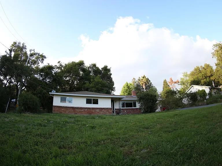 5972 Van Keppel Rd — Photo 1