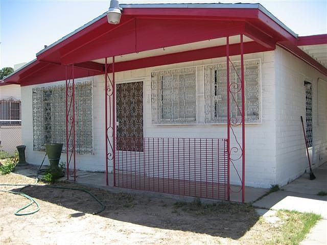 2nd image of 212 Mango Rd