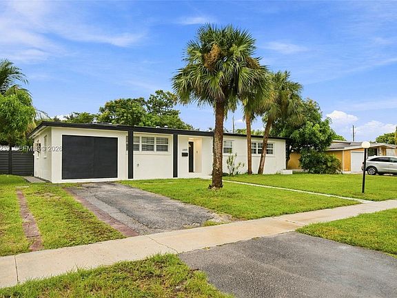 4th image of 6885 NW 14th Ct
