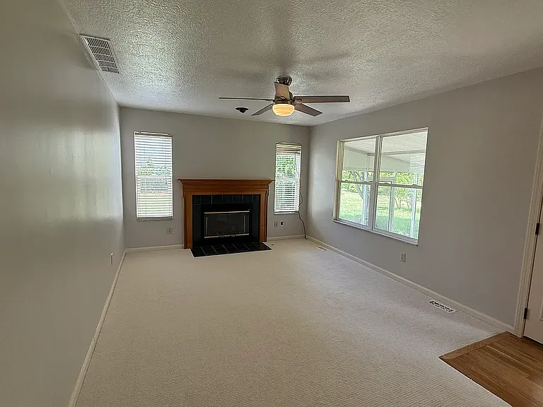 5990 Rings Rd — Photo 10