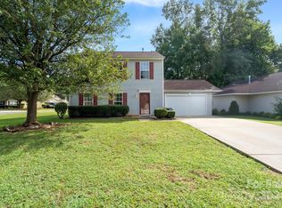 10710 Gold Pan Rd, Charlotte, NC 28215