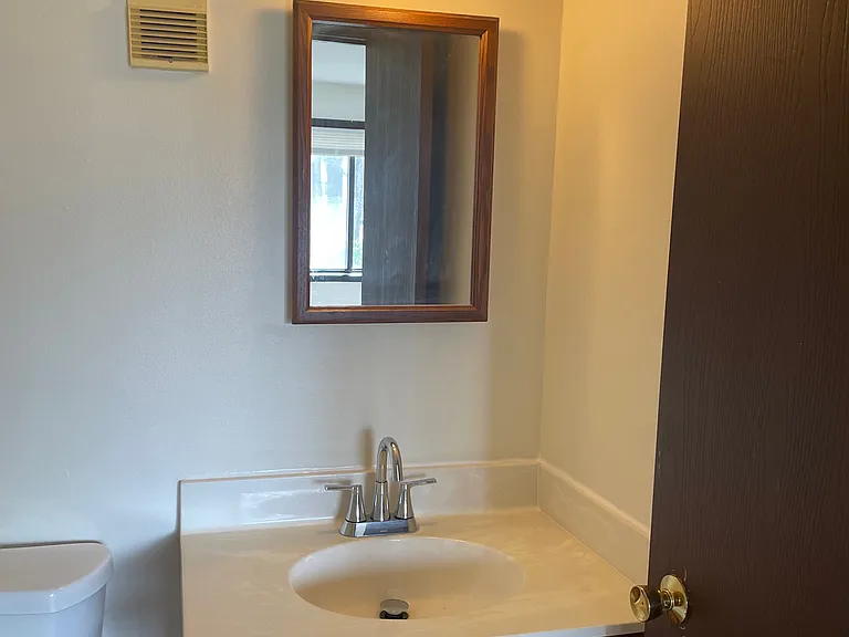W69N876 Evergreen Ct — Photo 19