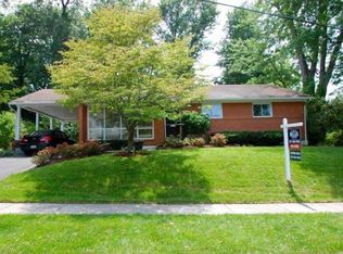 6506 Stoneham Rd, Bethesda, MD 20817