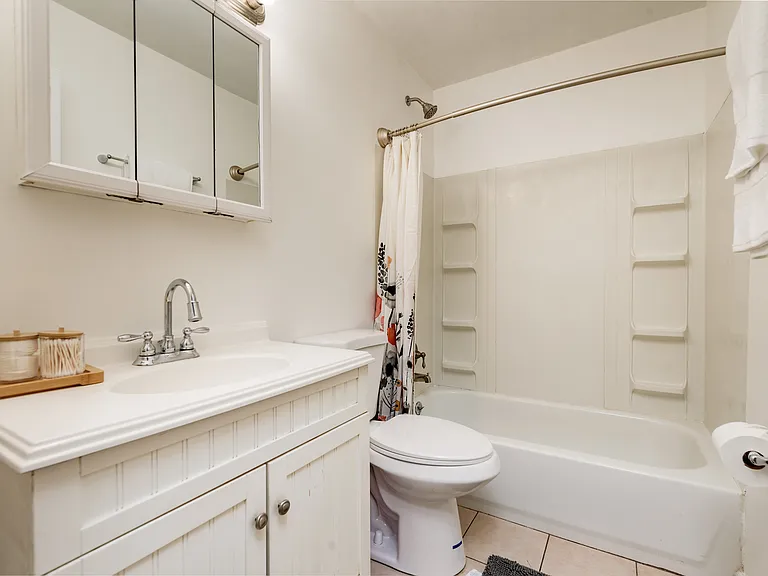 9513 Cloverhurst Dr — Photo 12