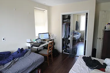 Rented by Space Marketing Shop