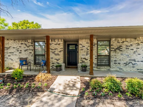 1903 Addington Dr, Carrollton, TX 75007