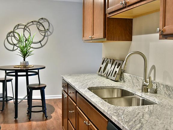 5th image of 2009 E 121st St #4-102