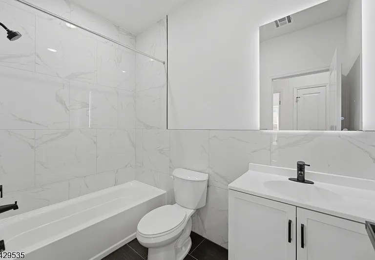 68 Sherman Ave #2 — Photo 6