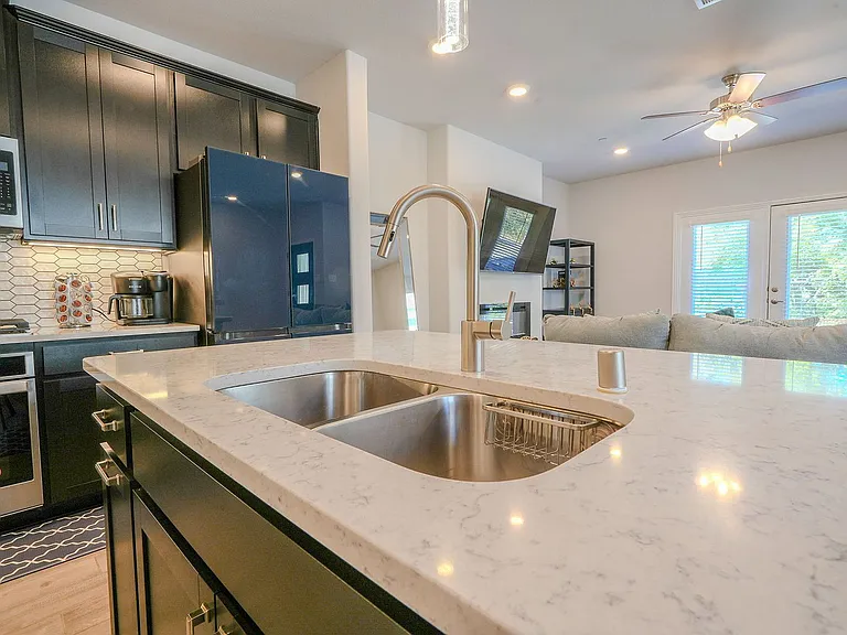 2130 Argolis Dr — Photo 3