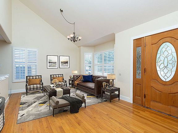 4th image of 5347 E Ebell St