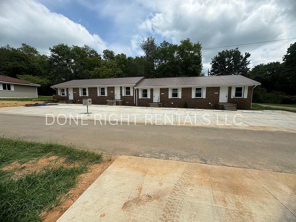 1st image of 2026 Oak St #2026
