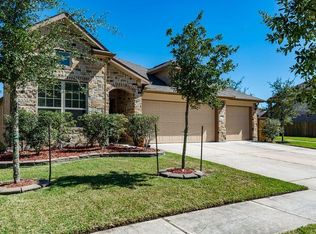 6914 Hunters Creek Ln, Baytown, TX 77521