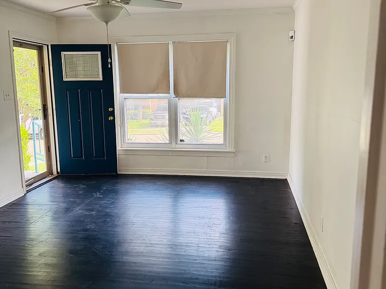 5912 Belgrade Ave — Photo 10