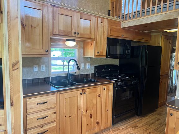 4th image of 20965 S Lakeshore Dr #6