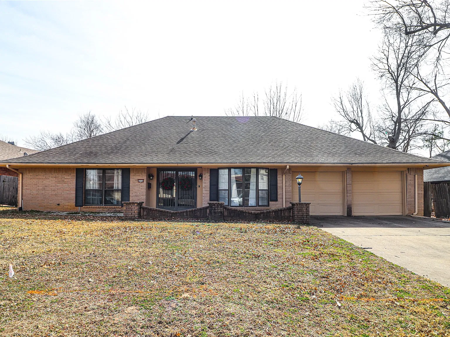 3 bed, 2.0 bath, 1905 sqft, $1,750 — Photo 2