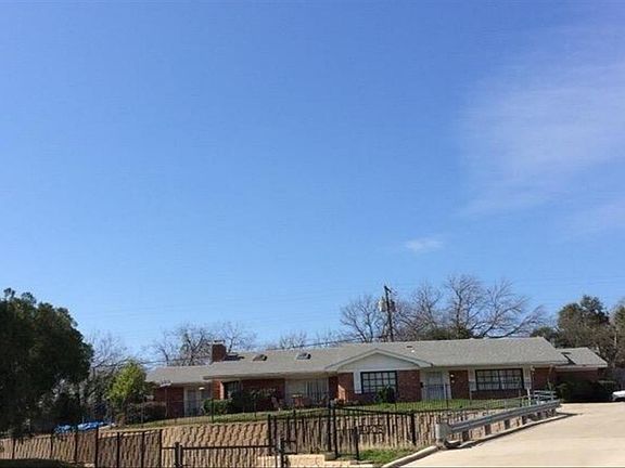 3rd image of 4008 Tara Dr