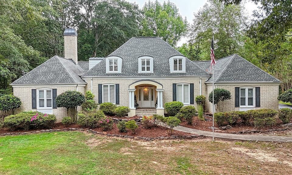 1st image of 441 Tara Ln