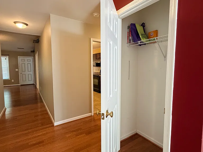 4566 Woodway Dr — Photo 30