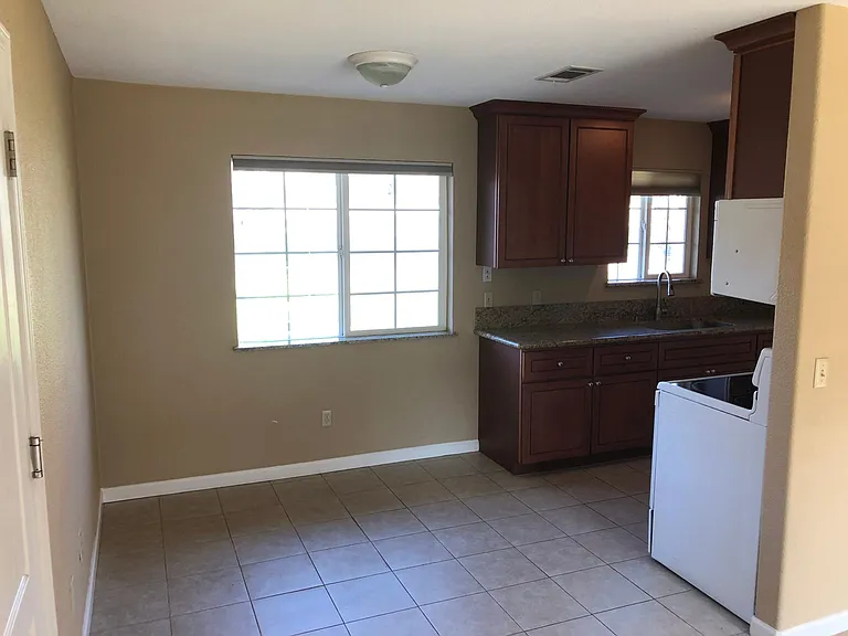 7895 Kirby St — Photo 14