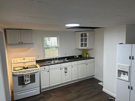 2nd image of 113 Bayberry St