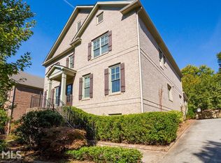 102 W Belle Isle Rd, Sandy Springs, GA 30342