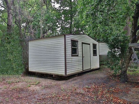 3rd image of 403 46th St